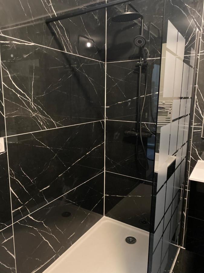 Appartements Neufs Avec Garages Dans Maison De Village Andance المظهر الخارجي الصورة