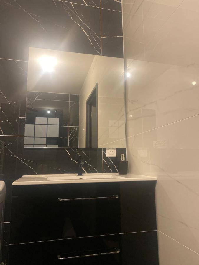Appartements Neufs Avec Garages Dans Maison De Village Andance المظهر الخارجي الصورة